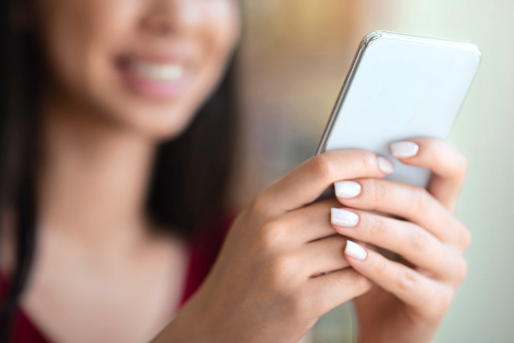 TOP 20 des blagues à faire à son copain par message